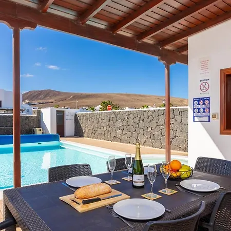 Alexsandra Вилла Коста Бланка